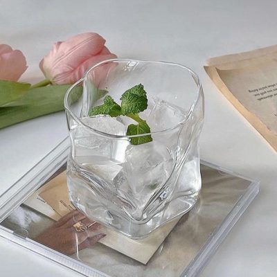 خرید و قیمت نیم لیوان دفرمه برند DELI GLASS