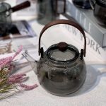 خرید و قیمت قوری پیرکس دودی دسته چوبی وارداتی