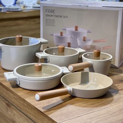 خرید و قیمت سرویس قابلمه سرامیکی 9 پارچه FIORE برند AROW