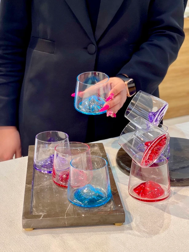 نیم-لیوان-کوه-یخ-رنگی-دلی-گلس-deli-soga (4) خرید و قیمت نیم لیوان کوه یخ رنگی دلی گلس DELI SOGA