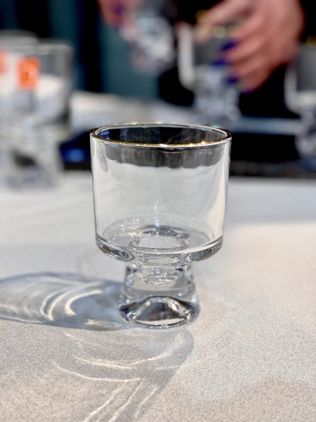 دسرخوری-پایه-کوتاه-لب-طلایی-وارداتی (3) خرید و قیمت دسرخوری پایه کوتاه لب طلایی وارداتی